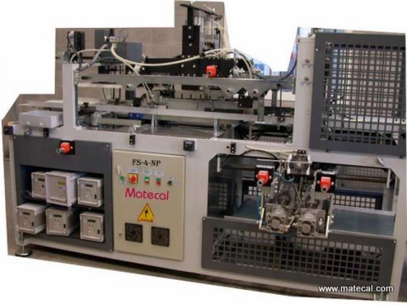 Máquina Formadora de Cajas de PVC Modelo FS 4 NP